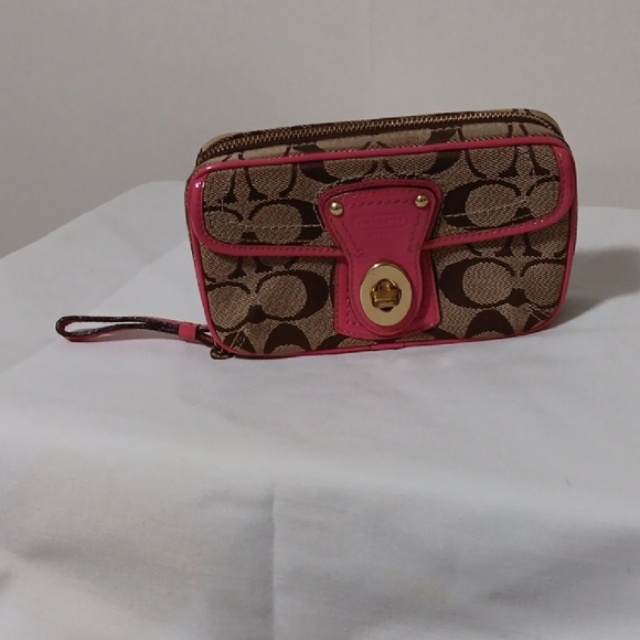 COACH JEWELRY TRAVEL CASEPink & Tan with Monogram Design